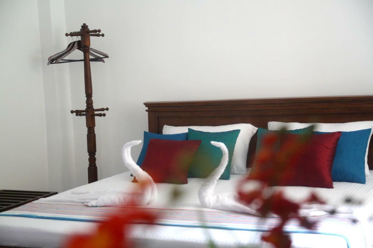 Reliance Hotel Boralesgamuwa Εξωτερικό φωτογραφία